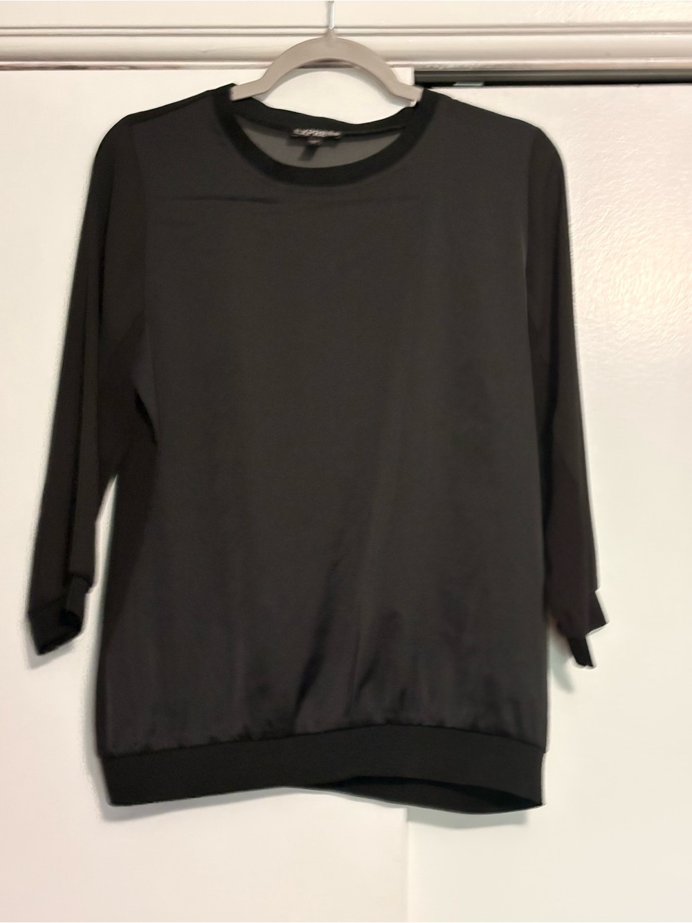 Express Black Long-Sleeve Crewneck Top